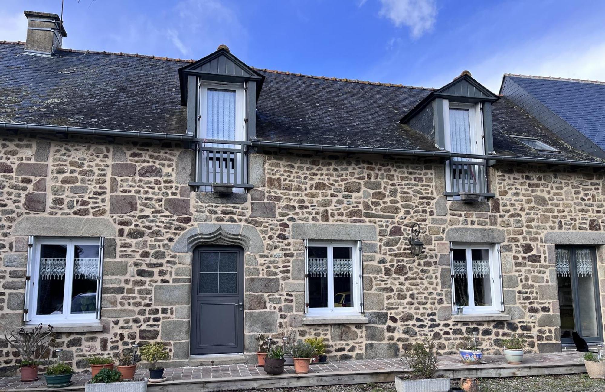 La Demeure Romantique Bazouges-sous-Hede Luaran gambar